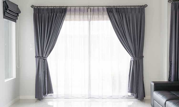 شستن پرده مخمل در خانه